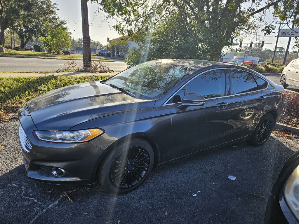 2016 Ford Fusion SE Thumbnail