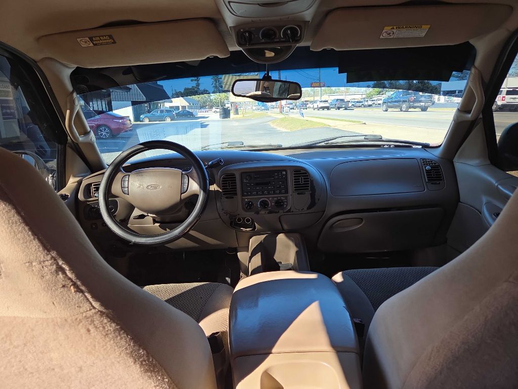 2001 Ford Expedition XLT - stock#10164